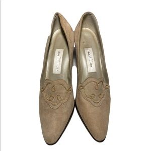 Liz Claiborne Neutral Heels